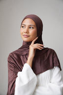 Jersey Hijab in Chestnut Brown