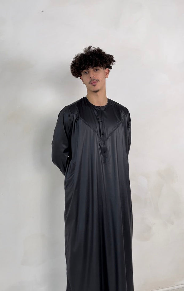 Classic Black Emirati Thobe