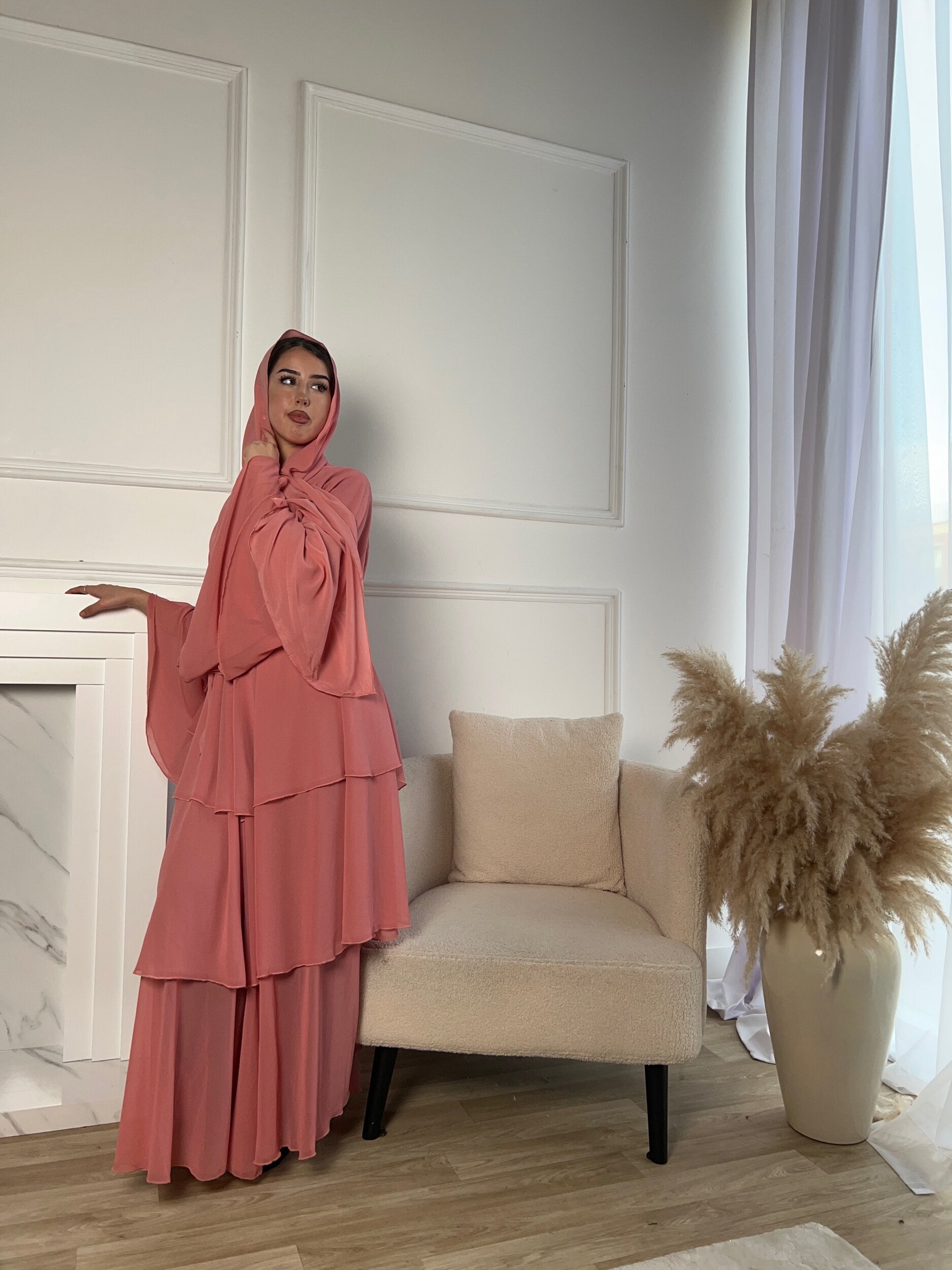 Layered abaya in Rose Pink
